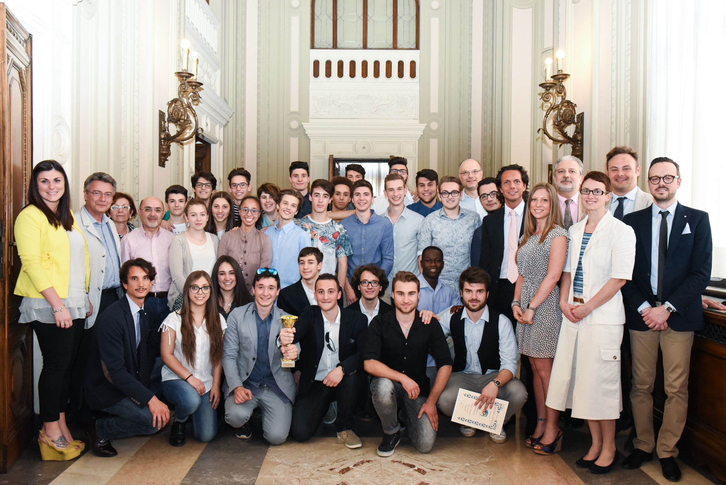 LE SCUOLE PREMIATE DAL PROGETTO “CREI-AMO L’IMPRESA 2016”